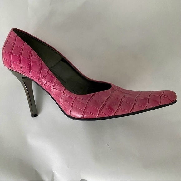⭐️4 x HOST PICK⭐️ Steve Madden Pink Leather Crocodile Print Shoes - Picture 3 of 8